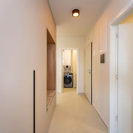 D-Apartment - With Garage And Balcony Zadar Exterior photo