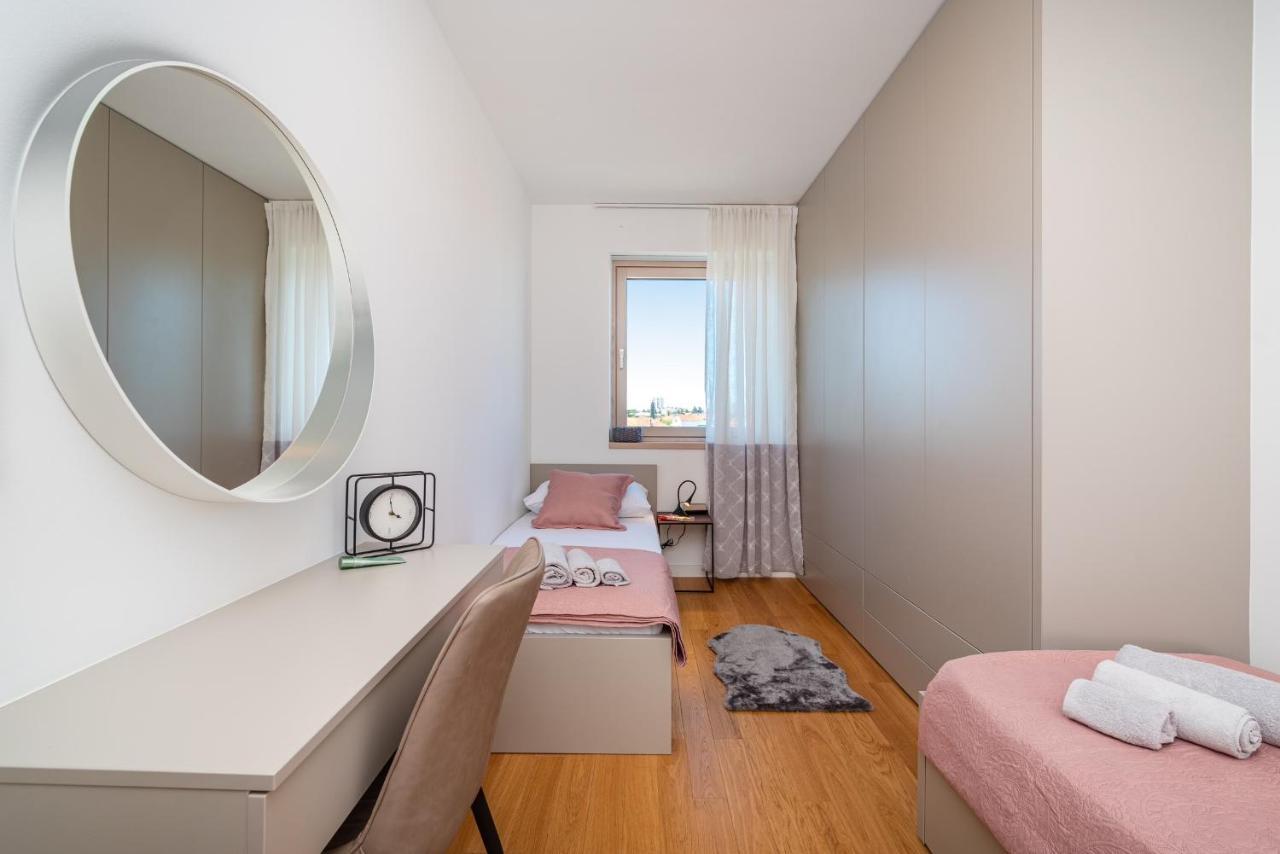 D-apartment - With Garage And Balcony *