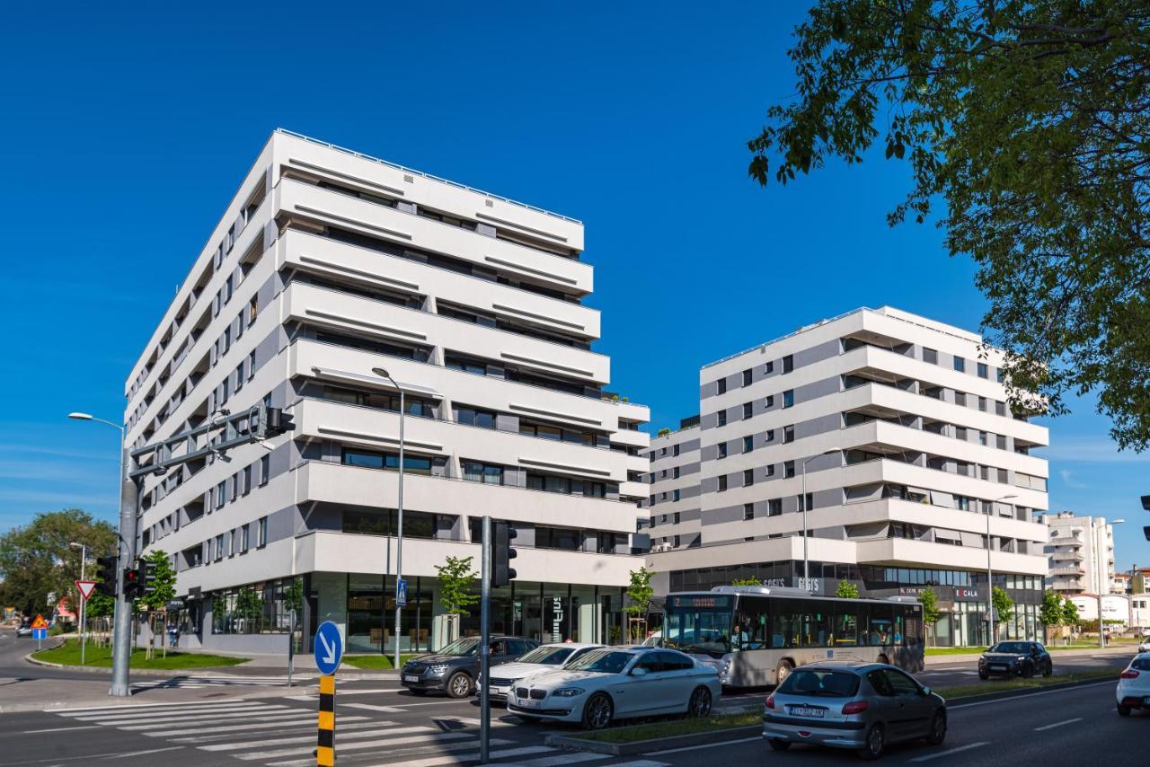 D-apartment - With Garage And Balcony Zadar