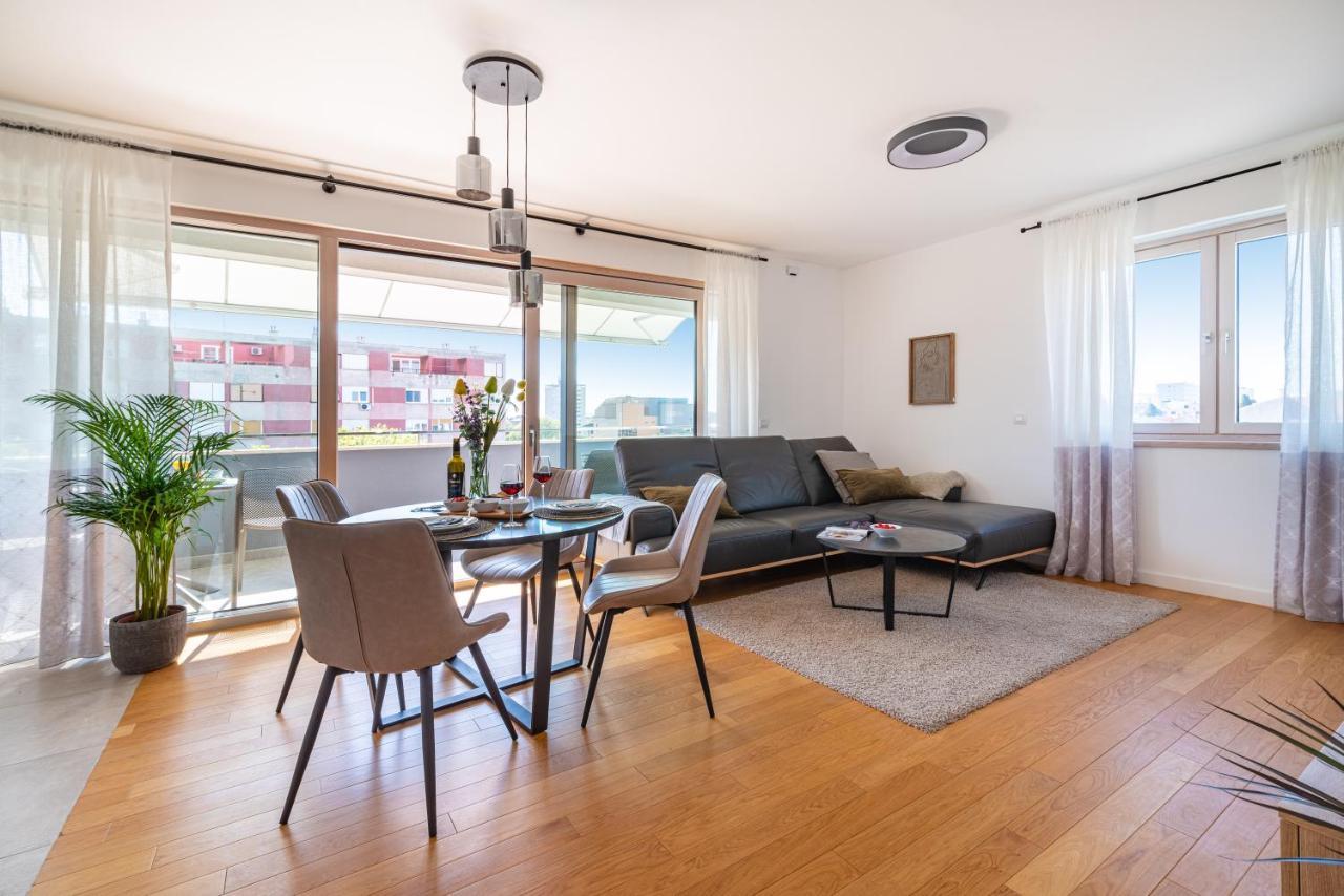 D-apartment - With Garage And Balcony *