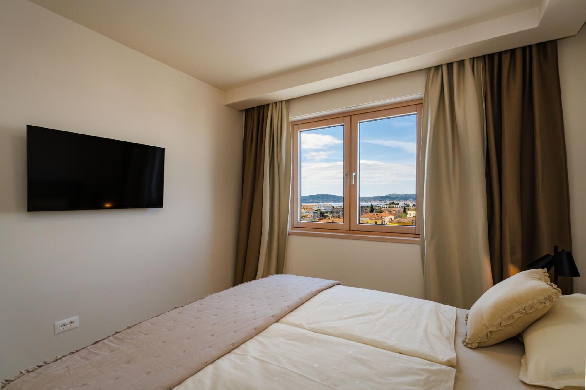 D-apartment - With Garage And Balcony Apartment *